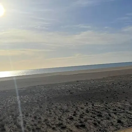 Hotel Duplex T4 En Front De Narbonne-Plage
